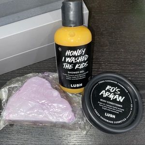 LUSH Butterfly Gift set